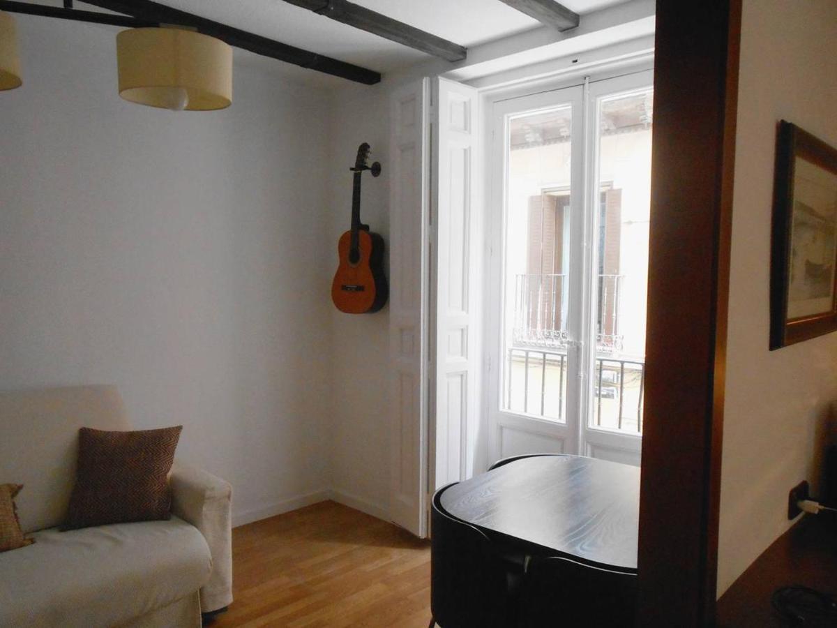 Malasana Dreaming A/C - Wifi Madrid Luaran gambar