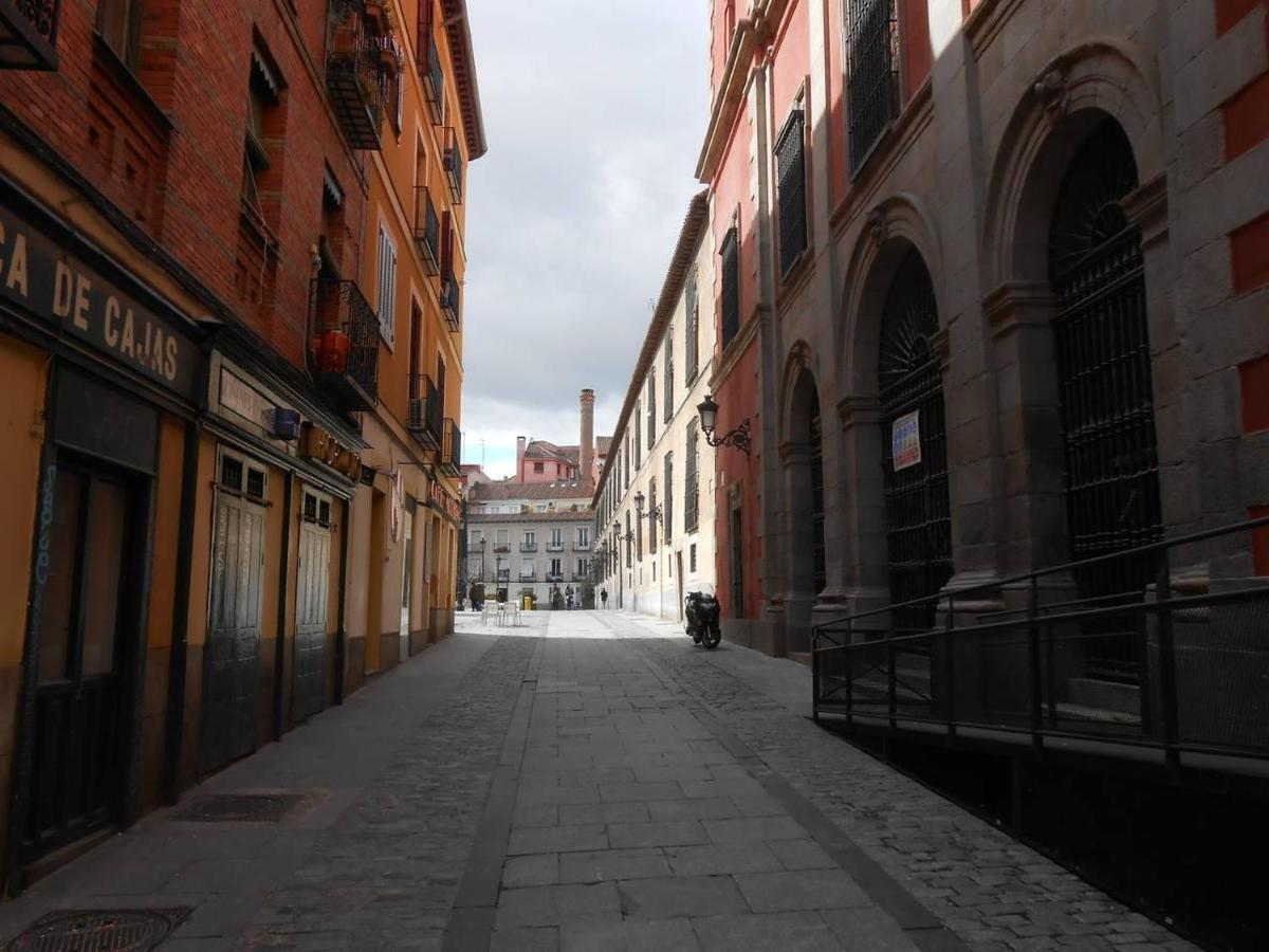 Malasana Dreaming A/C - Wifi Madrid Luaran gambar